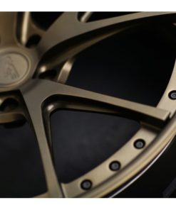 Оригинальные диски Niche Stuttgard фото и цена - Каталог Wheelsnheels.ru