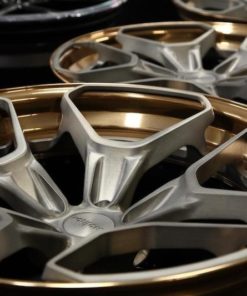 Оригинальные диски Rotiform HUR фото и цена - Каталог Wheelsnheels.ru