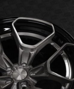 Оригинальные диски Rotiform HUR фото и цена - Каталог Wheelsnheels.ru